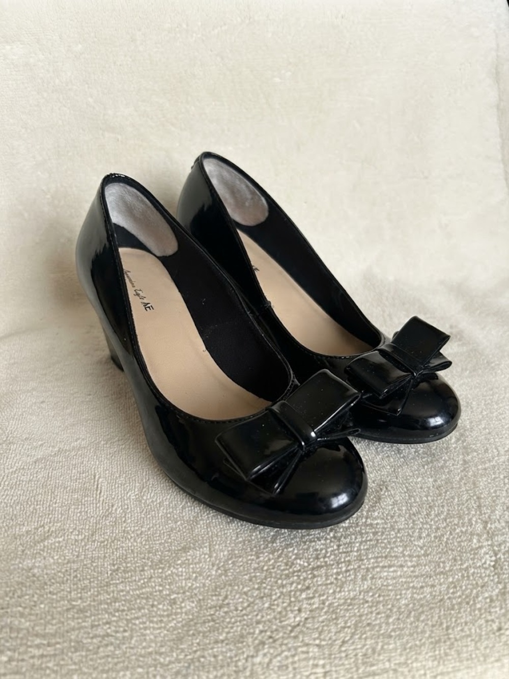 American Eagle Black Patent Bow Wedge Heels Shoes Youth 4.5 / Womens 6 Preppy